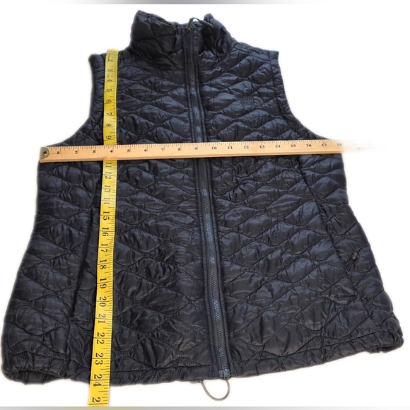 The North Face Womensv Thermal Vest. Zip Up. Mef. - Picture 3 of 10